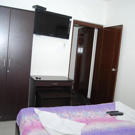 Pratham Residency Hotell Mysore Exteriör bild