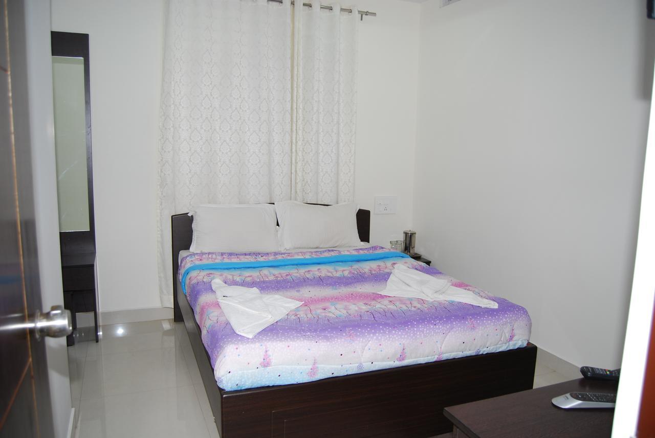 Pratham Residency Hotell Mysore Exteriör bild