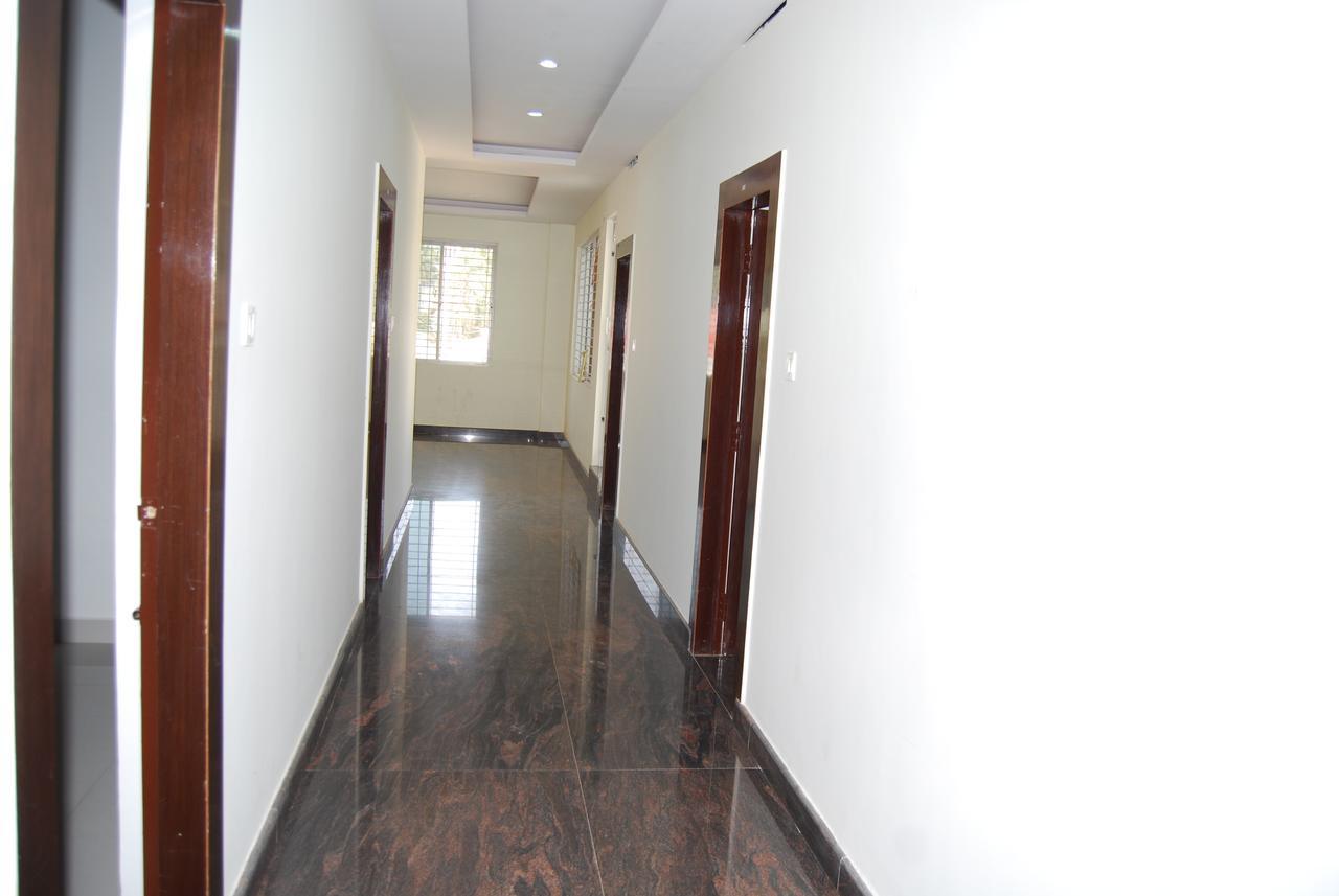 Pratham Residency Hotell Mysore Exteriör bild