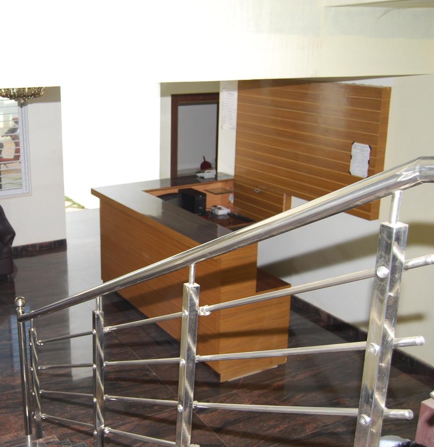 Pratham Residency Hotell Mysore Exteriör bild